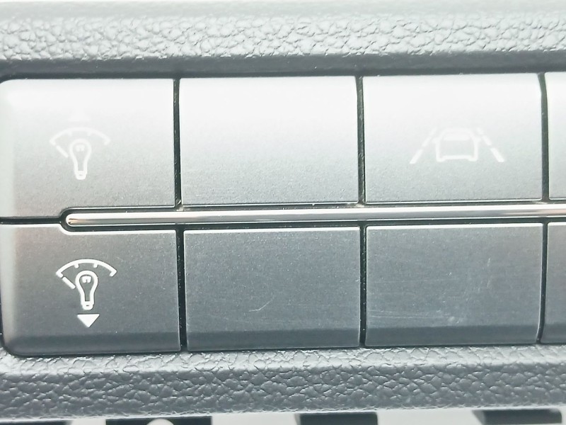 Recambio de interruptor para ssangyong korando (c300) 1.5 referencia OEM IAM 8550137030  8550137030LBH