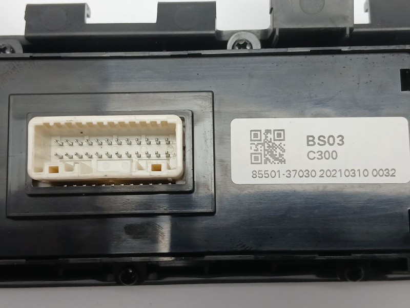 Recambio de interruptor para ssangyong korando (c300) 1.5 referencia OEM IAM 8550137030  8550137030LBH