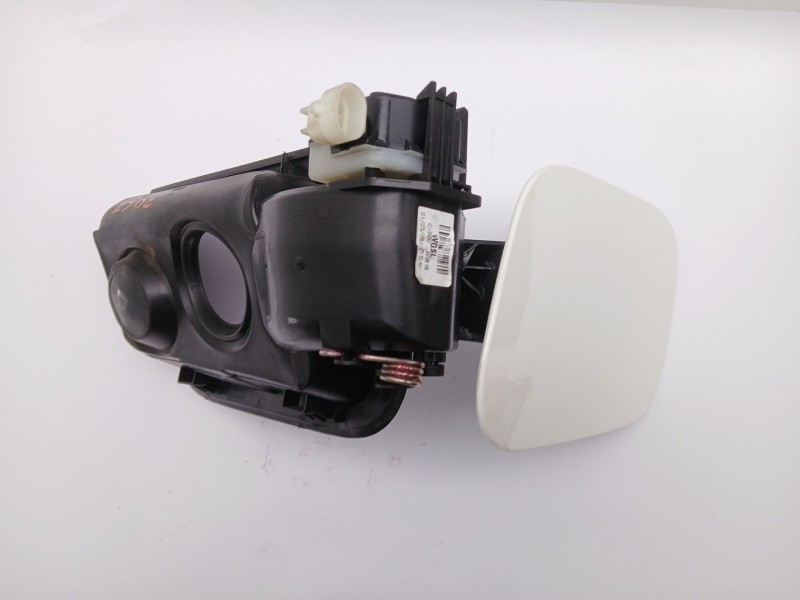 Recambio de tapa exterior combustible para ssangyong korando (c300) 1.5 referencia OEM IAM 7161037000  8835036000