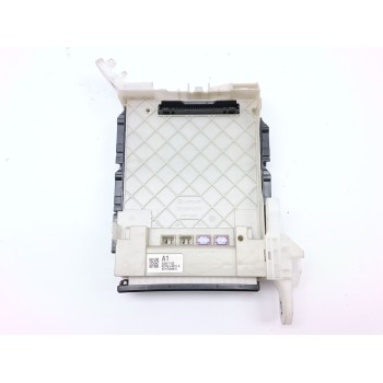 CAJA RELES / FUSIBLES 82730F4010B 63587132