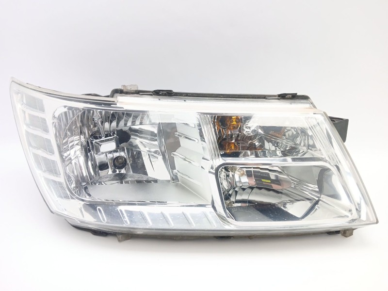 Recambio de faro derecho para fiat freemont (345_) 2.0 jtd referencia OEM IAM 05067788AD  