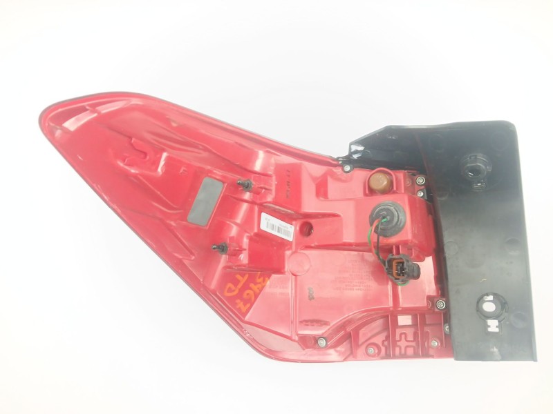 Recambio de piloto trasero derecho para ssangyong korando (c300) 1.5 referencia OEM IAM 8360239000  