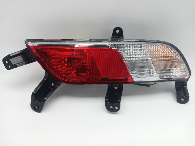 Recambio de piloto trasero derecho paragolpes para ssangyong korando (c300) 1.5 referencia OEM IAM 8390237001  8390237101