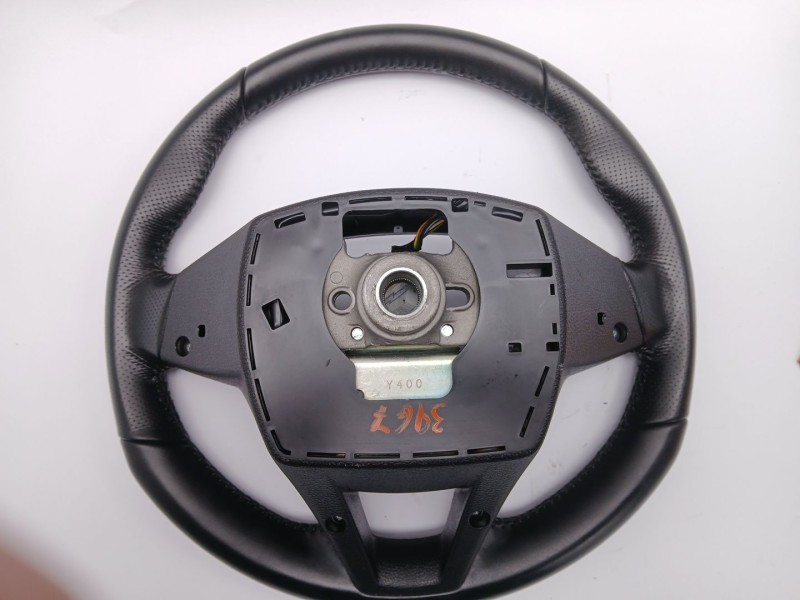 Recambio de volante para ssangyong korando (c300) 1.5 referencia OEM IAM 8916037060  4610037110