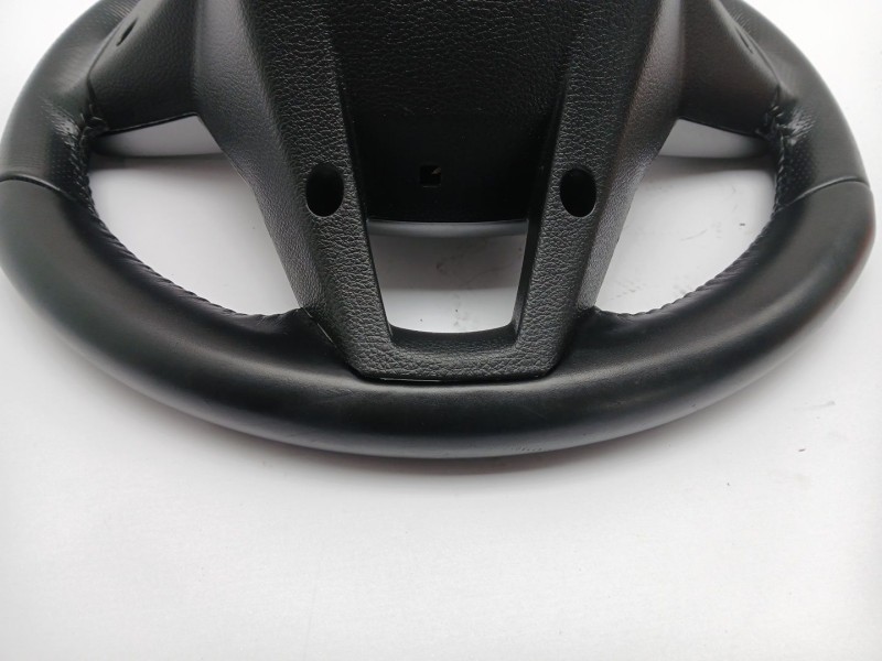 Recambio de volante para ssangyong korando (c300) 1.5 referencia OEM IAM 8916037060  4610037110