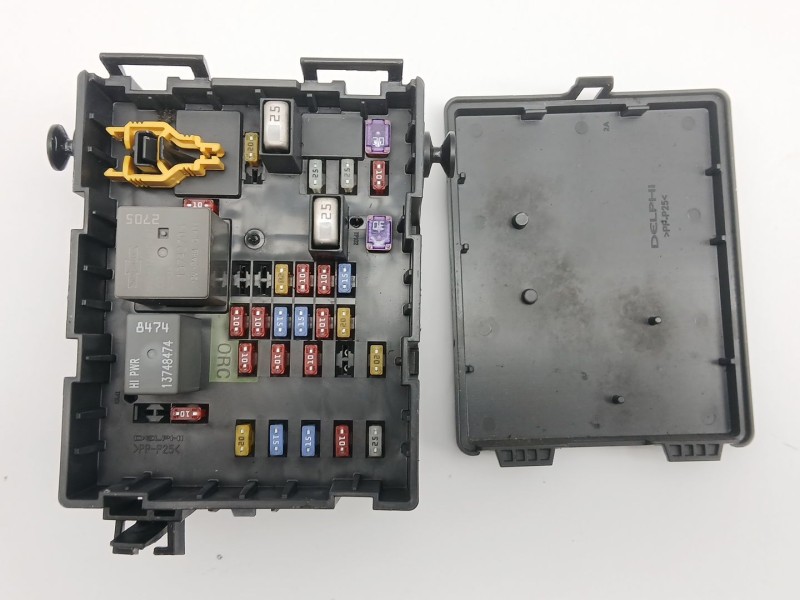 Recambio de caja reles / fusibles para fiat freemont (345_) 2.0 jtd referencia OEM IAM P68068355AE  