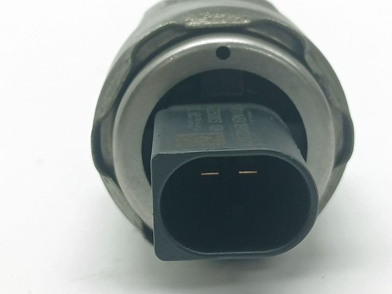 Recambio de valvula ralenti para audi a1 (8x1, 8xk) 1.6 tdi referencia OEM IAM 03L130764C  