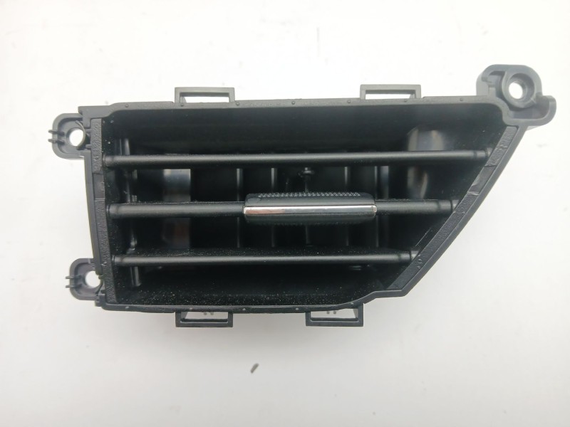Recambio de rejilla aireadora para ssangyong korando (c300) 1.5 referencia OEM IAM 20210312  H4LT
