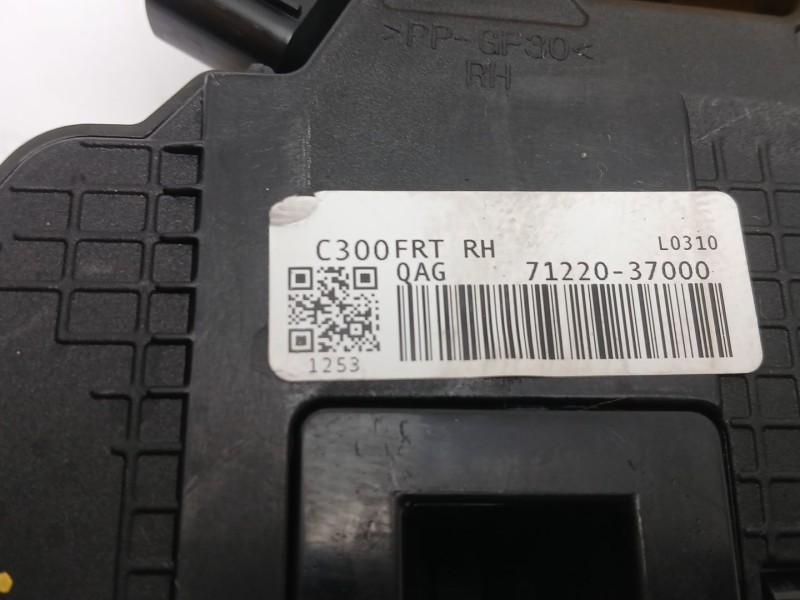 Recambio de cerradura puerta delantera derecha para ssangyong korando (c300) 1.5 referencia OEM IAM 7122037000  