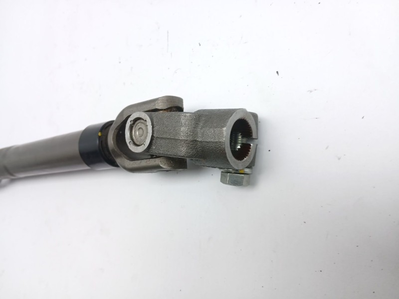 Recambio de cardan delantero para ssangyong korando (c300) 1.5 referencia OEM IAM 21011220300 TG232 2101122