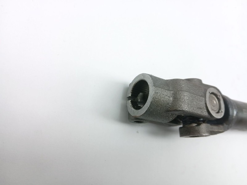 Recambio de cardan delantero para ssangyong korando (c300) 1.5 referencia OEM IAM 21011220300 TG232 2101122