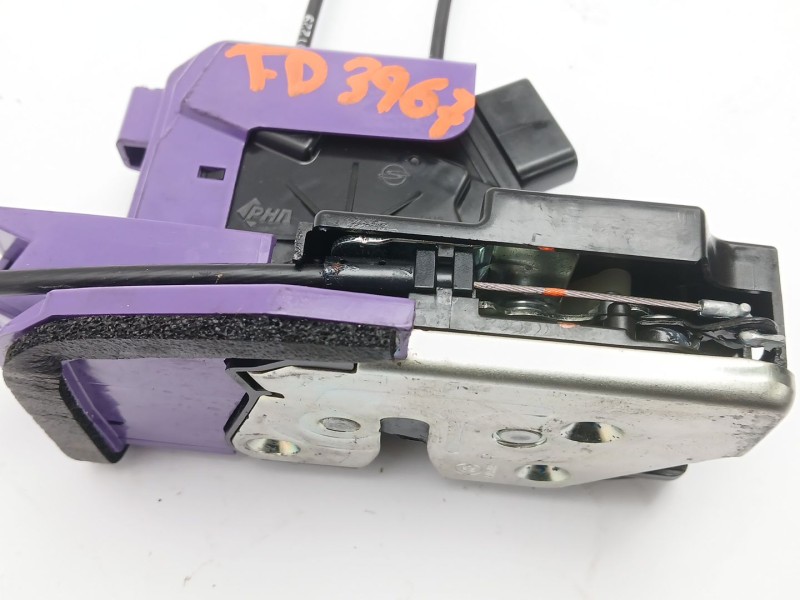 Recambio de cerradura puerta trasera derecha para ssangyong korando (c300) 1.5 referencia OEM IAM 7132037000  