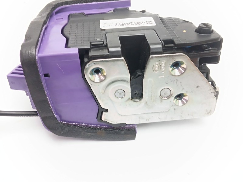 Recambio de cerradura puerta trasera izquierda para ssangyong korando (c300) 1.5 referencia OEM IAM 7131037000  