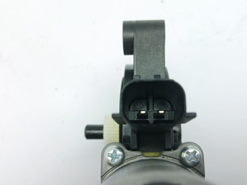 Recambio de motor elevalunas trasero derecho para ssangyong korando (c300) 1.5 referencia OEM IAM 82460C3M10  