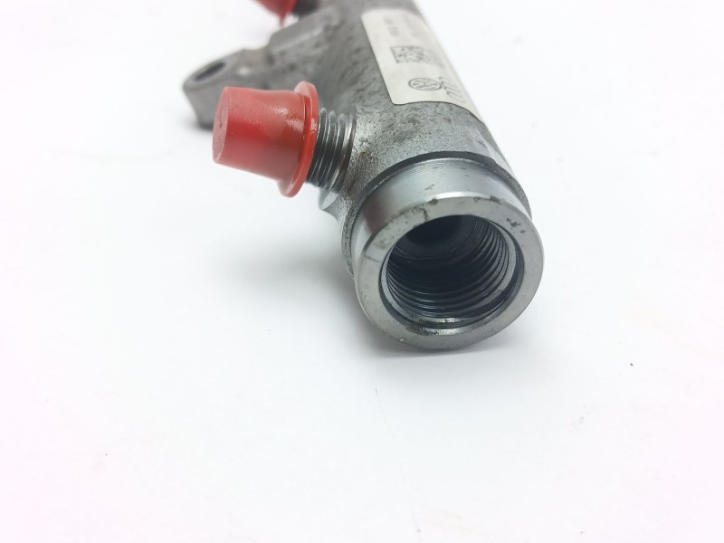 Recambio de rampa inyectora para audi a1 (8x1, 8xk) 1.6 tdi referencia OEM IAM 03L130089AA  