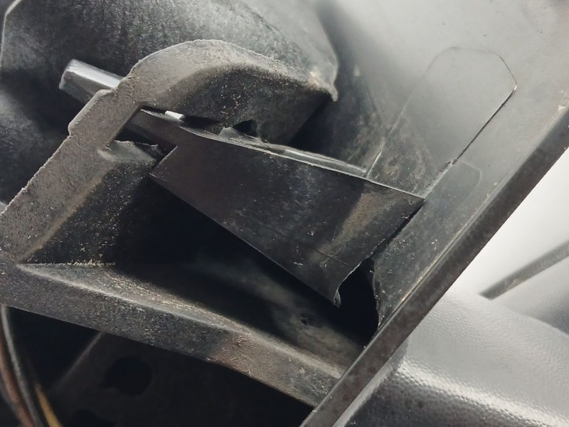 Recambio de retrovisor derecho para renault megane iii hatchback (bz0/1_, b3_) 1.2 tce (bz2b, bz11) referencia OEM IAM 963010191