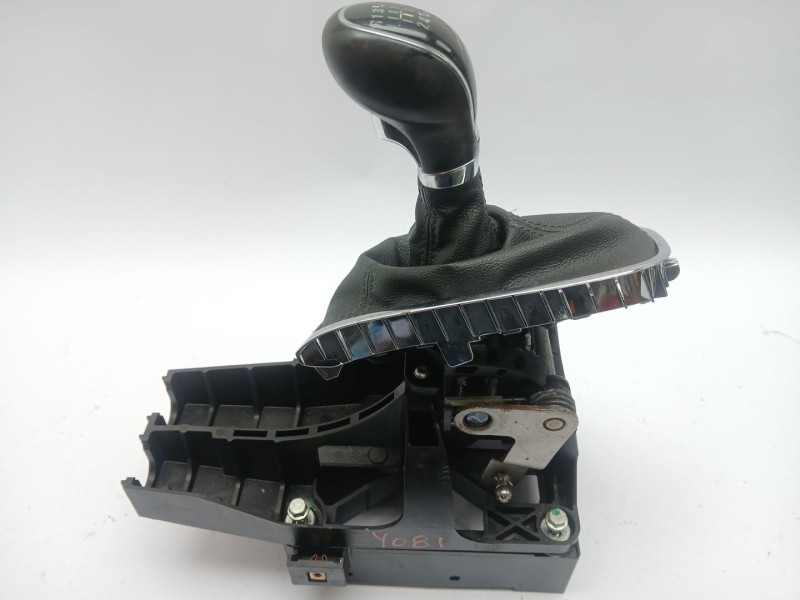 Recambio de palanca cambio para opel astra j (p10) 1.7 cdti (68) referencia OEM IAM 55563829  
