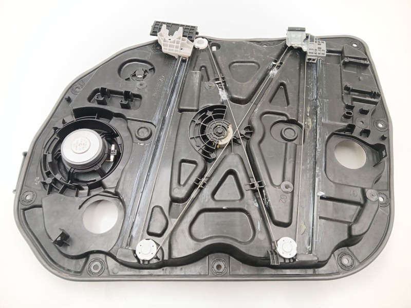 Recambio de elevalunas delantero izquierdo para ssangyong korando (c300) 1.5 referencia OEM IAM 7246037020  