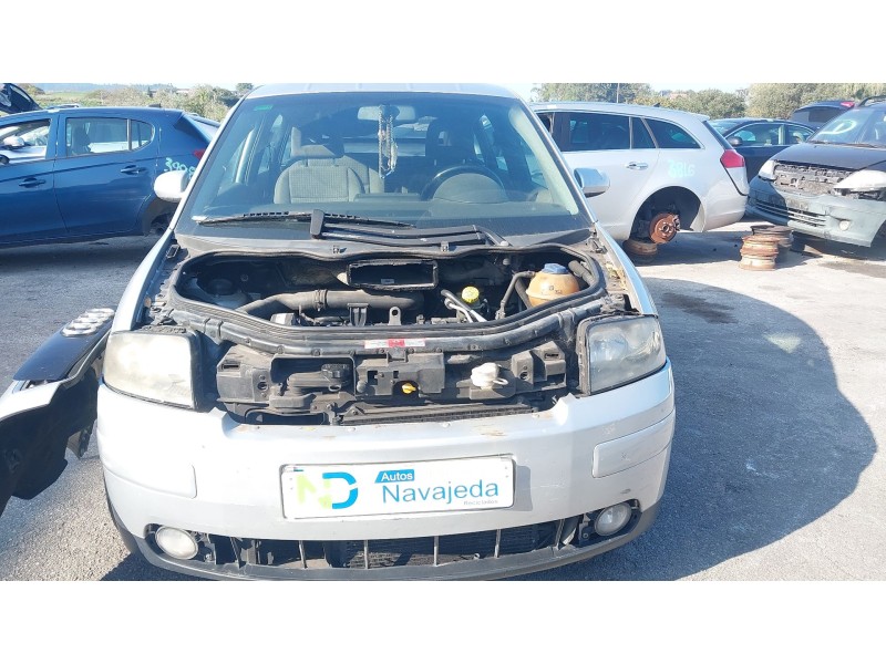 audi a2 (8z0) del año 2000