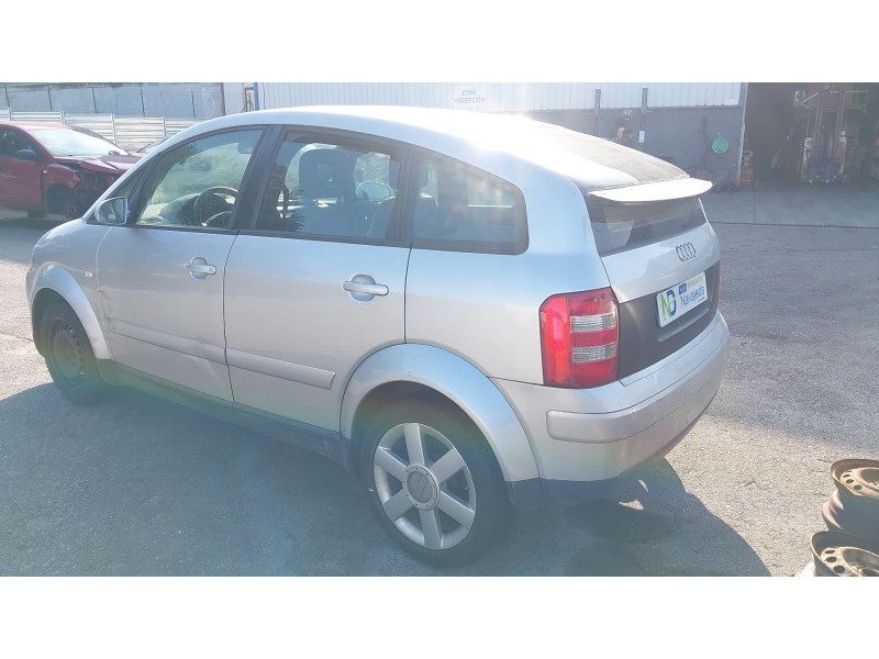 audi a2 (8z0) del año 2000