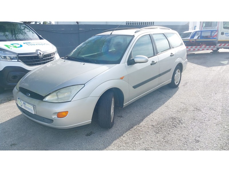 ford focus i turnier (dnw) del año 2001