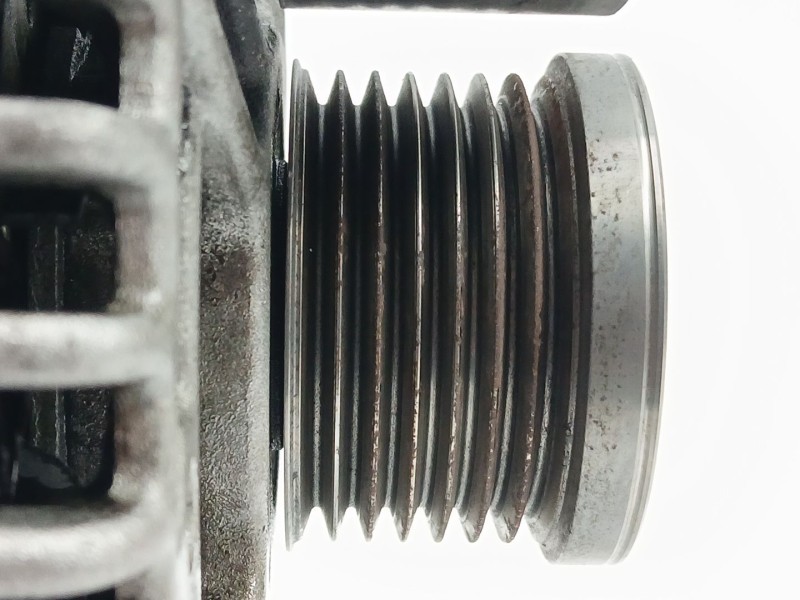 Recambio de alternador para bmw 1 (e81) 118 i referencia OEM IAM 755046904  0121715017