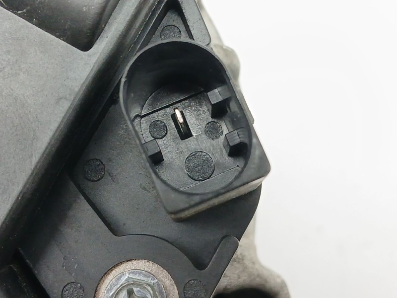 Recambio de alternador para skoda superb iii (3v3) 2.0 tdi referencia OEM IAM 04L903023H  