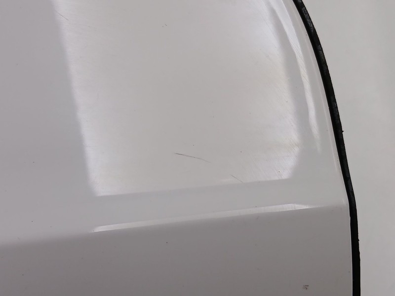 Recambio de tapa exterior combustible para skoda superb iii (3v3) 2.0 tdi referencia OEM IAM 3V5809702B 3V9809702B 3V5809702C