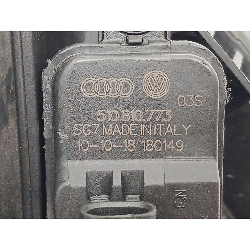 Recambio de tapa exterior combustible para skoda superb iii (3v3) 2.0 tdi referencia OEM IAM 3V5809702B 3V9809702B 3V5809702C