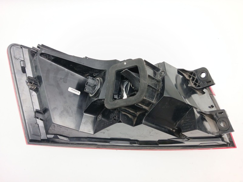 Recambio de piloto trasero derecho para skoda superb iii (3v3) 2.0 tdi referencia OEM IAM 3V5945208A  