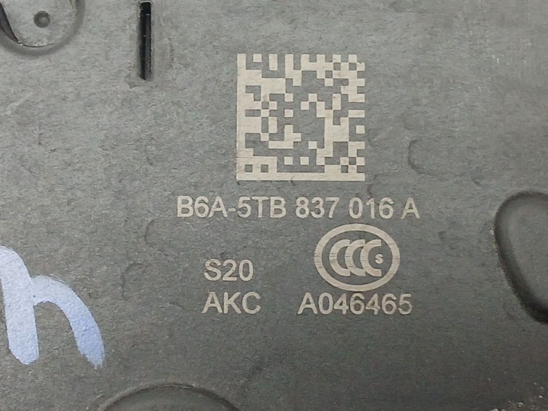 Recambio de cerradura puerta delantera derecha para skoda superb iii (3v3) 2.0 tdi referencia OEM IAM 5TB837016A  