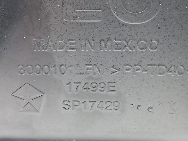 Recambio de rejilla aireadora para fiat freemont (345_) 2.0 jtd referencia OEM IAM 3000101LFN  