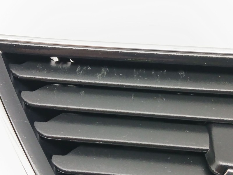 Recambio de rejilla aireadora para skoda superb iii (3v3) 2.0 tdi referencia OEM IAM 3V0820951D  