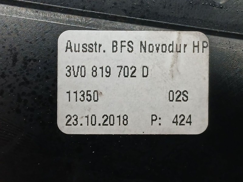 Recambio de rejilla aireadora para skoda superb iii (3v3) 2.0 tdi referencia OEM IAM 3V0819702D  
