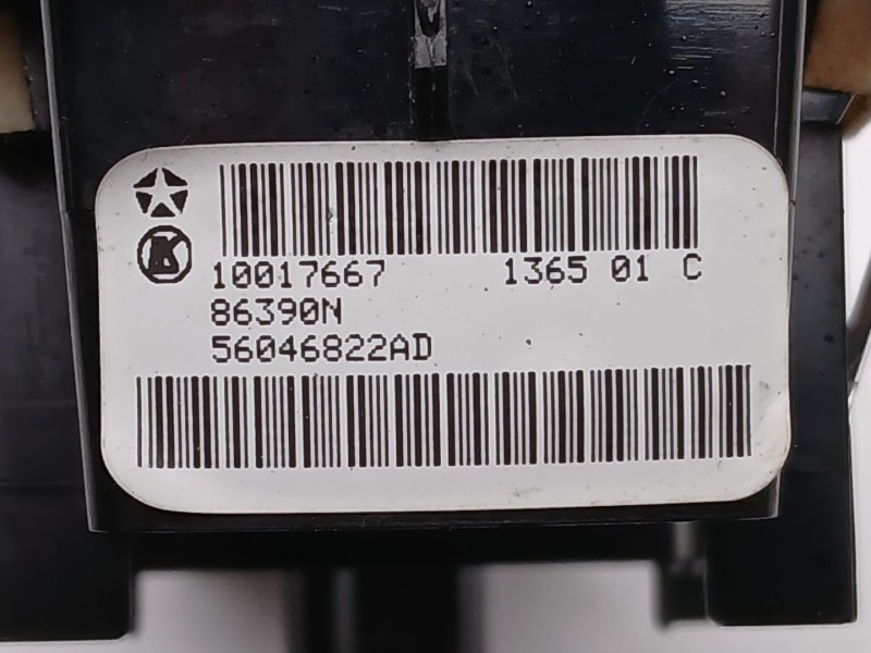Recambio de mando elevalunas delantero derecho para fiat freemont (345_) 2.0 jtd referencia OEM IAM 56046822AD  