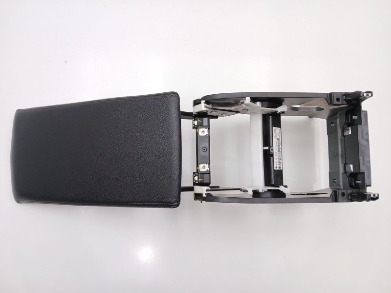 Recambio de apoyabrazos central para skoda superb iii (3v3) 2.0 tdi referencia OEM IAM 3V0864207A  