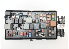 Recambio de caja reles / fusibles para opel insignia a sedán (g09) 2.0 cdti (69) referencia OEM IAM 13275882  