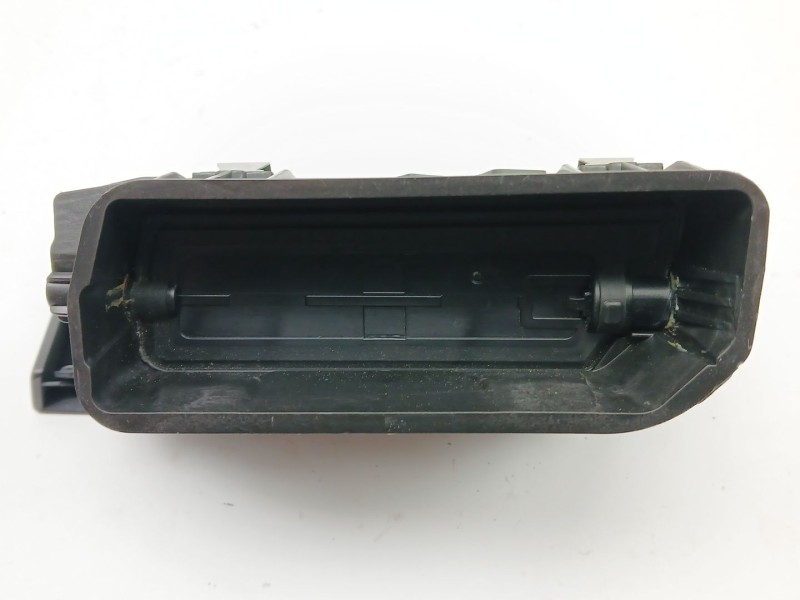 Recambio de rejilla aireadora para peugeot 308 ii (lb_, lp_, lw_, lh_, l3_) 1.2 thp 130 referencia OEM IAM 1303818XZD  