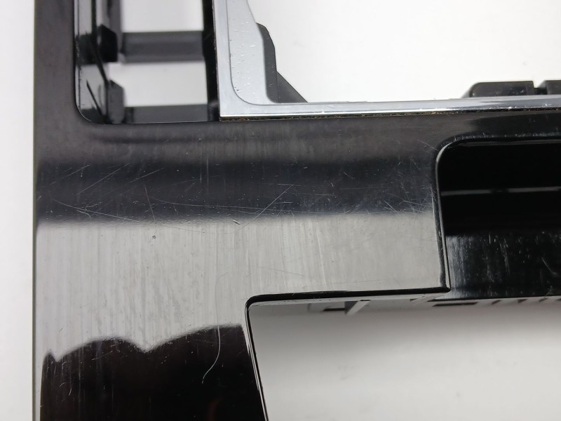 Recambio de moldura para skoda superb iii (3v3) 2.0 tdi referencia OEM IAM 3V1863212A  