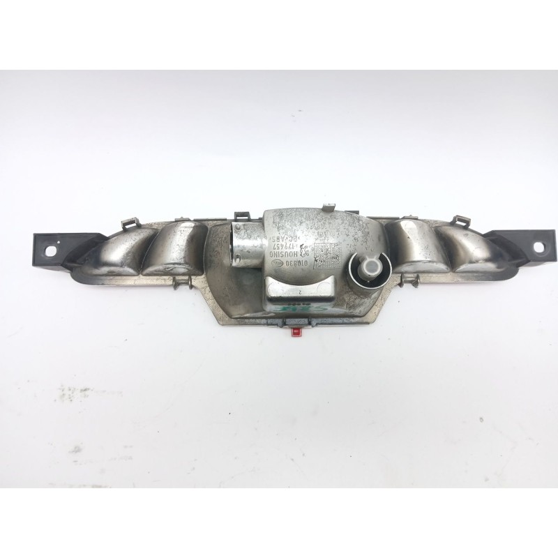 Recambio de piloto trasero central para peugeot 208 ii (ub_, up_, uw_, uj_) 1.5 bluehdi 100 referencia OEM IAM 9674308980  
