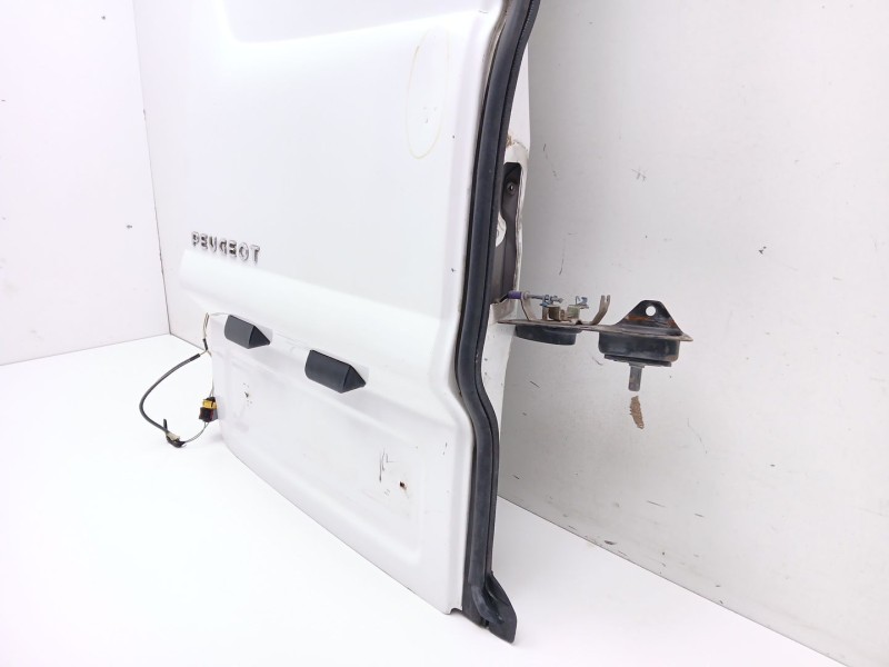 Recambio de puerta trasera izquierda para peugeot expert kasten furg. referencia OEM IAM   