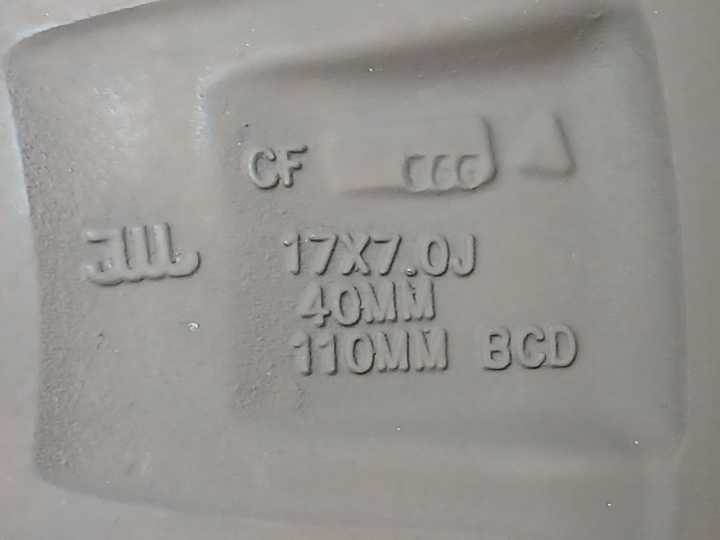 Recambio de llanta para jeep compass ii limited 4x4 referencia OEM IAM 5VC25TRMAA  