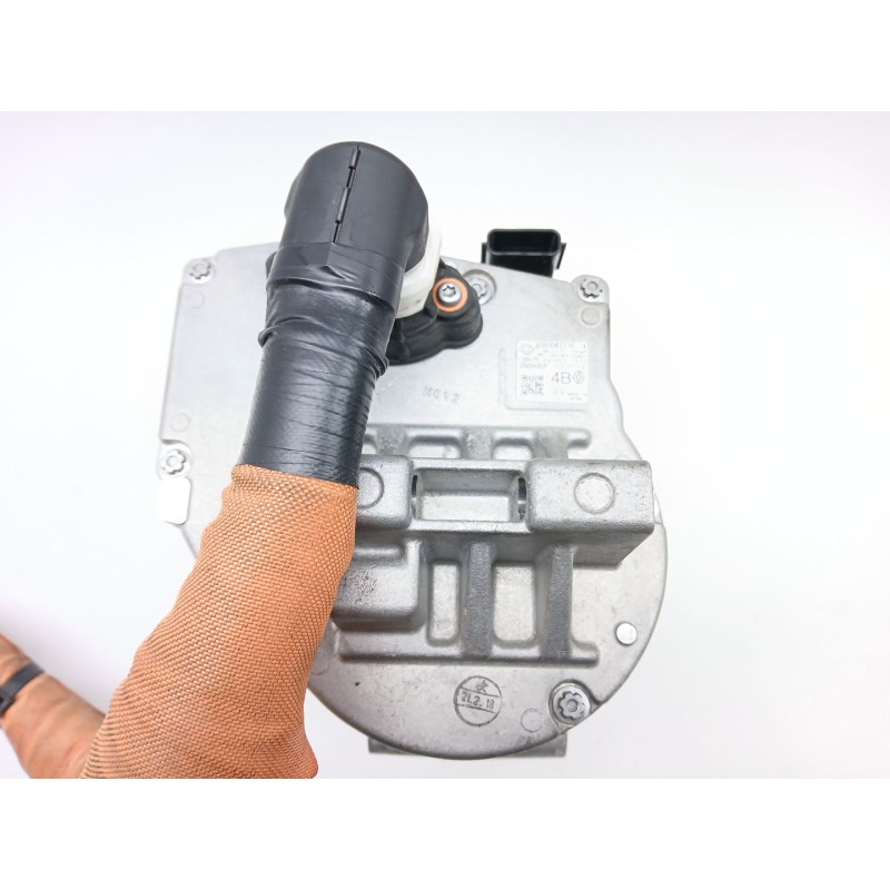 Recambio de compresor aire acondicionado para renault arkana i (lcm_, ldn_) 1.6 e-tech 145 (ldmu) referencia OEM IAM 926008231R 