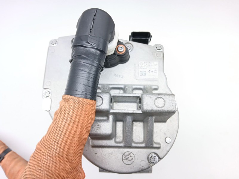 Recambio de compresor aire acondicionado para renault arkana i (lcm_, ldn_) 1.6 e-tech 145 (ldmu) referencia OEM IAM 926008231R 