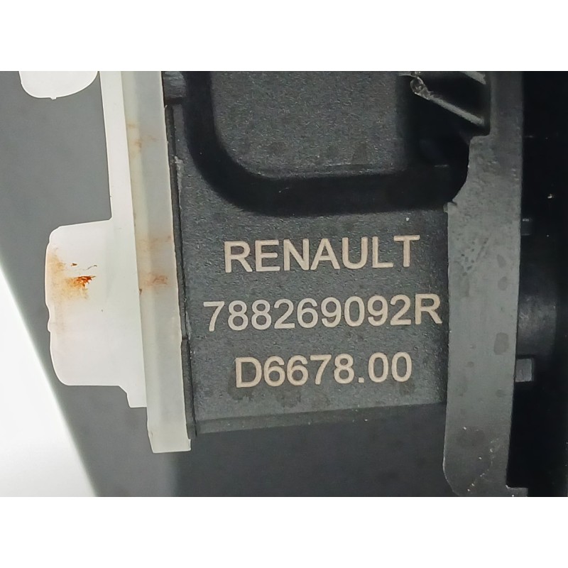 Recambio de tapa exterior combustible para renault arkana i (lcm_, ldn_) 1.6 e-tech 145 (ldmu) referencia OEM IAM 781207870R  78