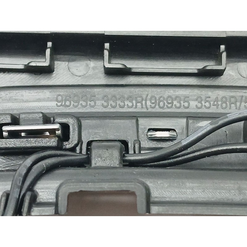 Recambio de moldura para renault arkana i (lcm_, ldn_) 1.6 e-tech 145 (ldmu) referencia OEM IAM 969353333R  