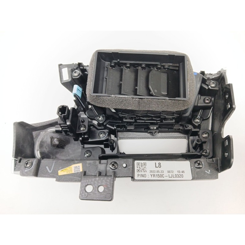 Recambio de rejilla aireadora para renault arkana i (lcm_, ldn_) 1.6 e-tech 145 (ldmu) referencia OEM IAM 682104764R  