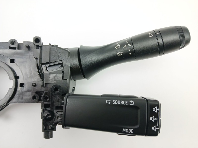 Recambio de mando multifuncion para renault arkana i (lcm_, ldn_) 1.6 e-tech 145 (ldmu) referencia OEM IAM 255670790R  