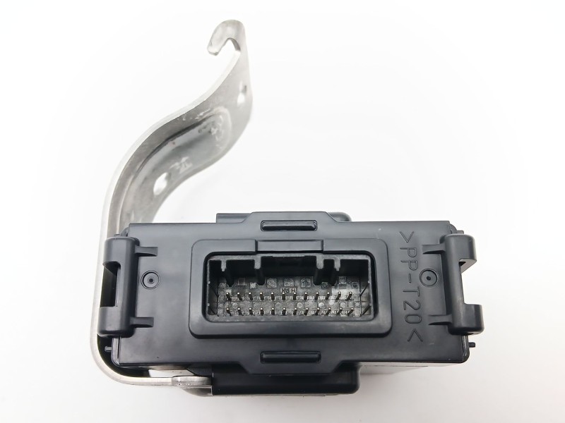 Recambio de modulo electronico para renault arkana i (lcm_, ldn_) 1.6 e-tech 145 (ldmu) referencia OEM IAM 284E77557R  