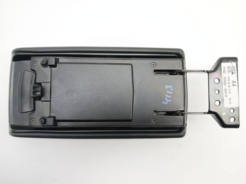 Recambio de apoyabrazos central para renault arkana i (lcm_, ldn_) 1.6 e-tech 145 (ldmu) referencia OEM IAM 969205097R  